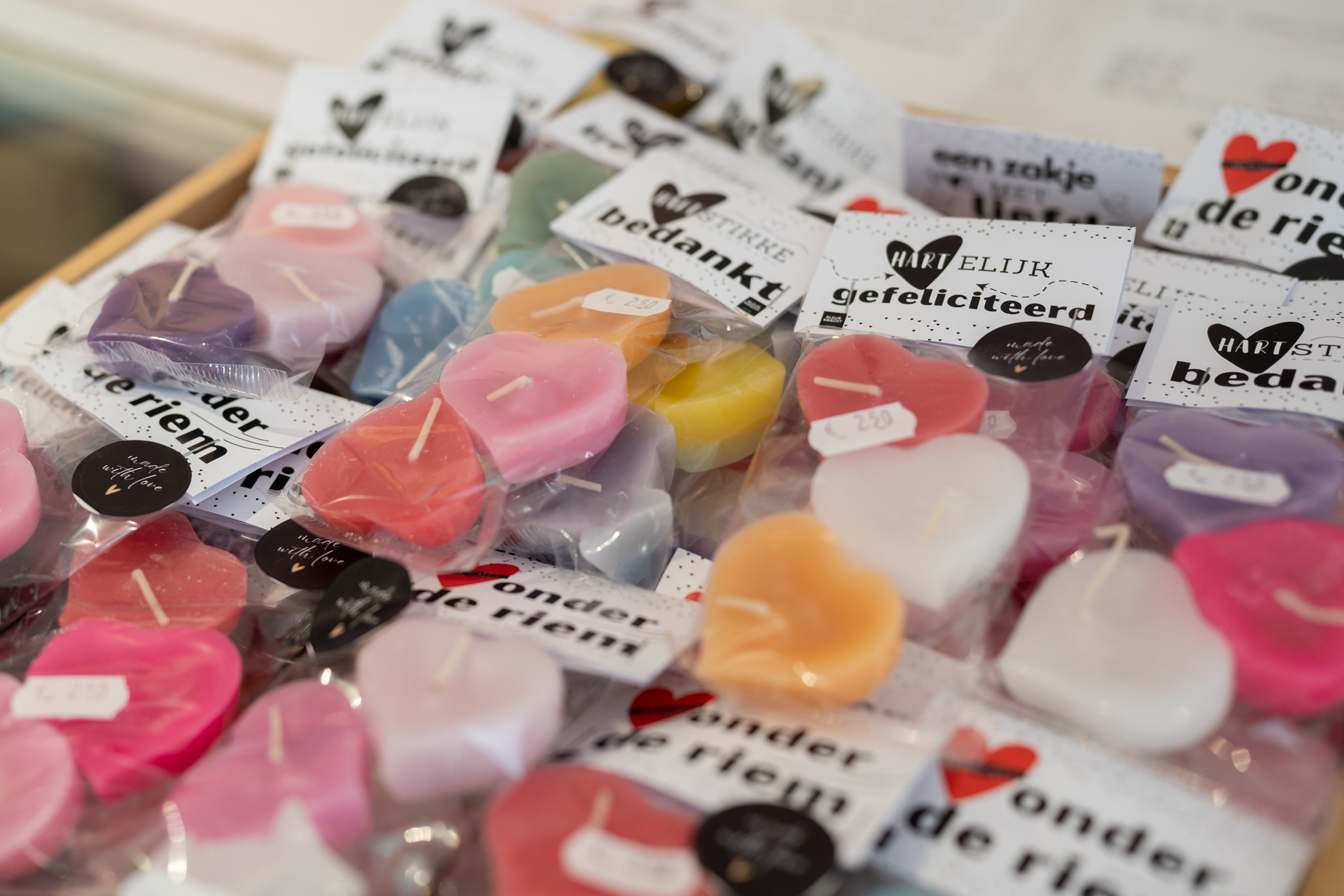 • Cadeaupakket op maat met kaart en sleeve – per adres verzonden